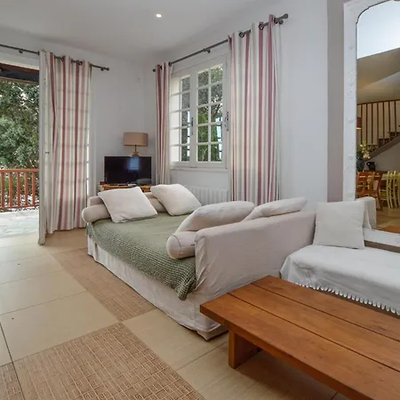 Holiday home Front In Erbalunga With Kitchen *