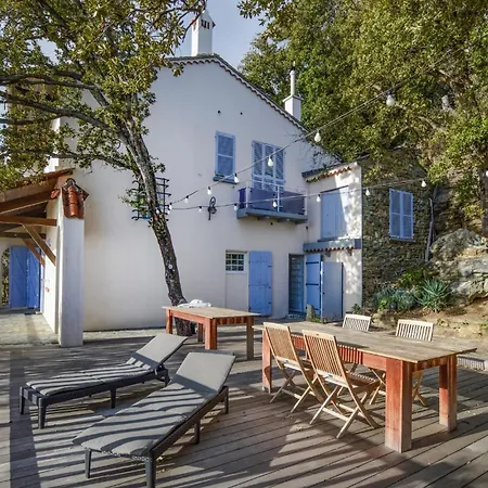 Front In Erbalunga With Kitchen Holiday home